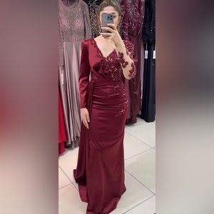 Size 46 never worn tag on it , from Turkey